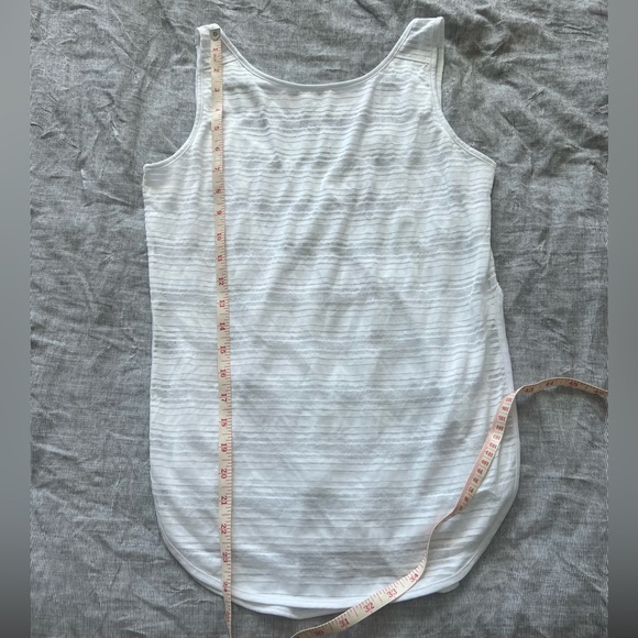 3/$10 🏷️ Athleta Workout Tank - Picture 7 of 8